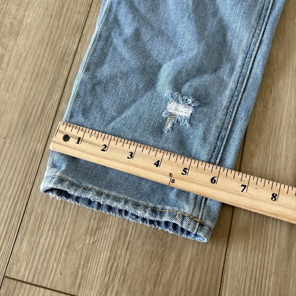 American Eagle‎ Women's Mom Jeans Blue Medium Wash Distressed Stretch 5-Pocket 6